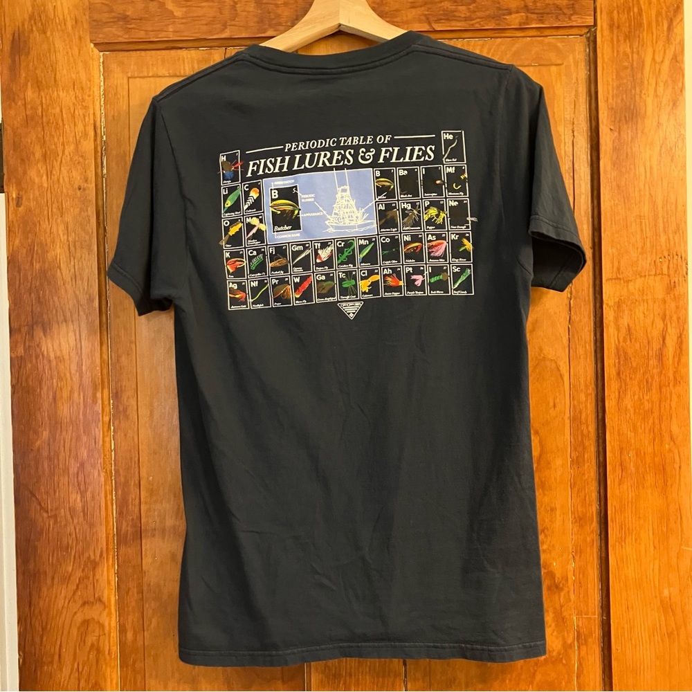 Navy blue Columbia fishing t-shirt